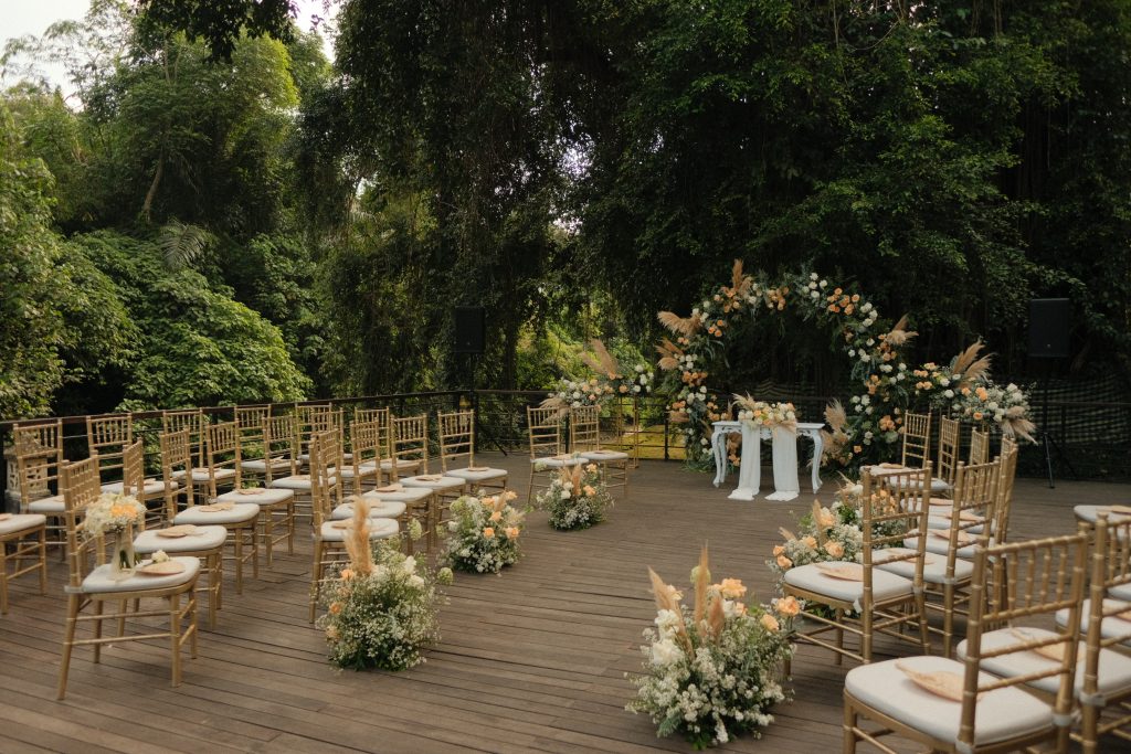 Cream For A Warm And Elegant Wedding Color Palette