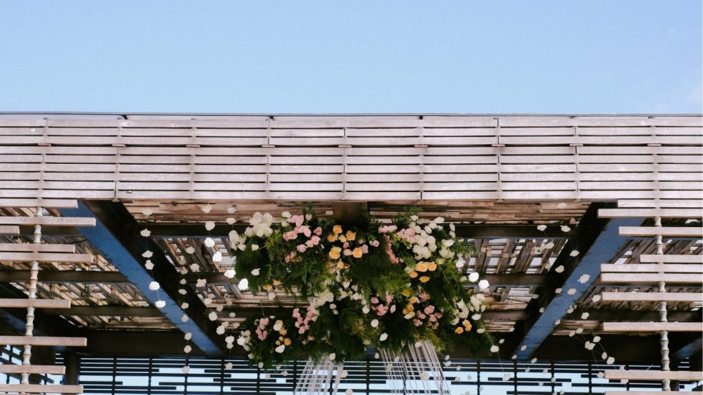 ceiling decoration wedding with full flowers