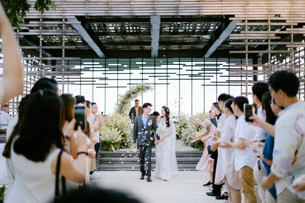 Bali Flower Decor - Classic Decor Wedding With Beautiful Arch